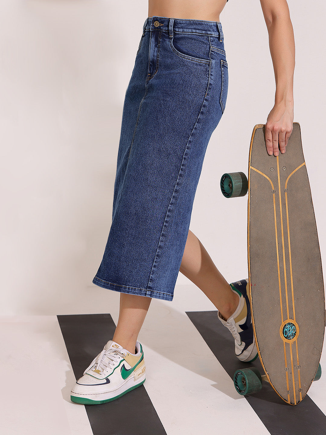 Women's Dark Blue High-Rise Stretchable Denim Midi Skirt with Back Slit – Shaping Fit