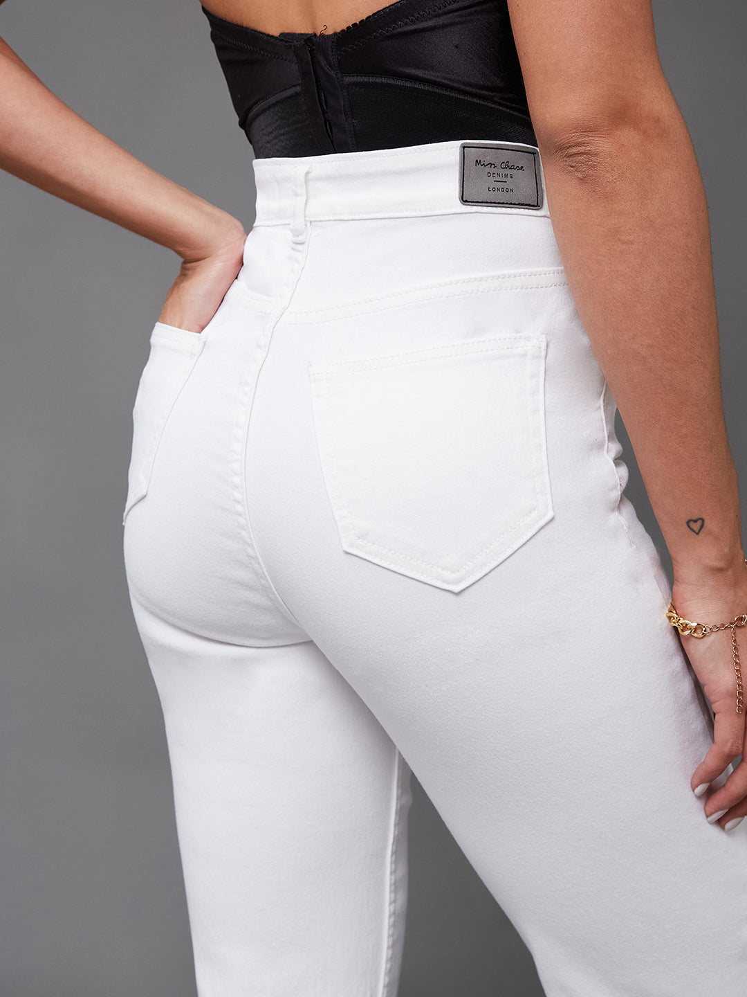 24/7 Comfort White Straight-Fit High-Rise Denim Jeans for Women