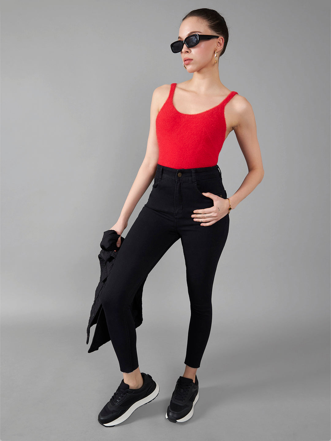 24/7 Comfort Black Slim-Fit High-Rise Cropped-Length Stretchable Denim Jeans