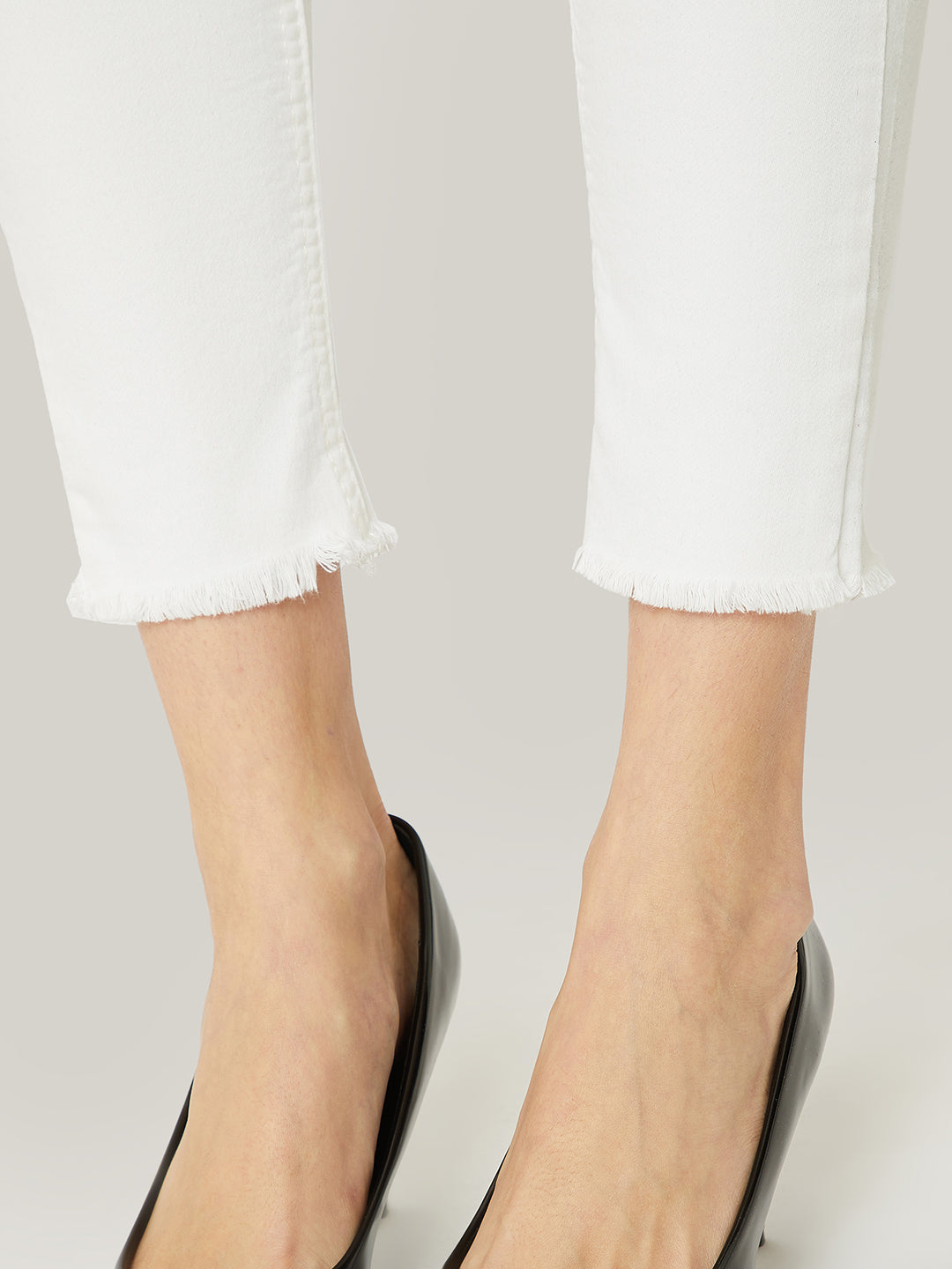 24/7 Comfort White Skinny High-Rise Ankle-Length Stretchable Denim Jeans