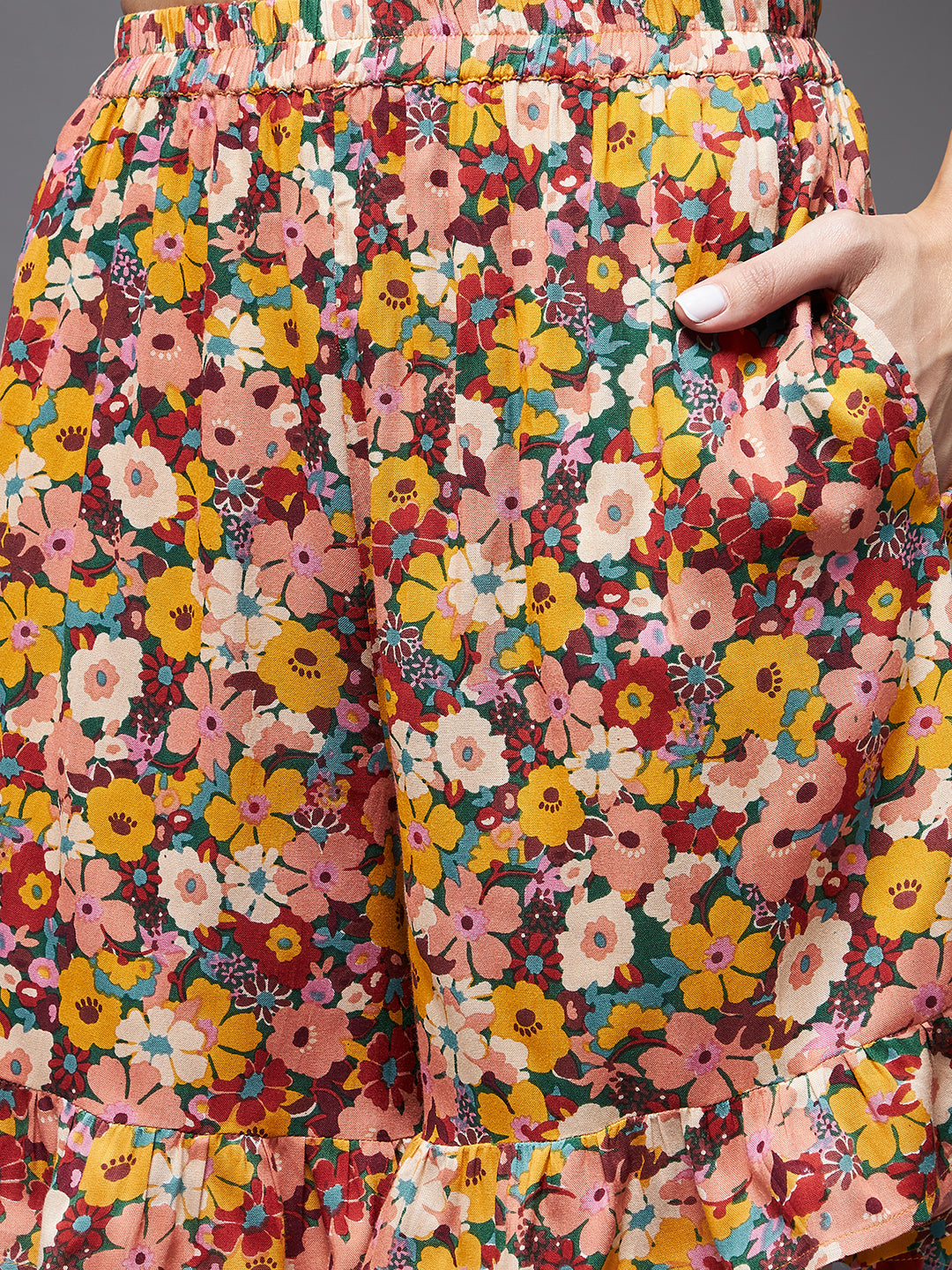 Women's Multicolour Round Neck Sleeveless Floral Ruffled Hem Short Top & Shorts Sets