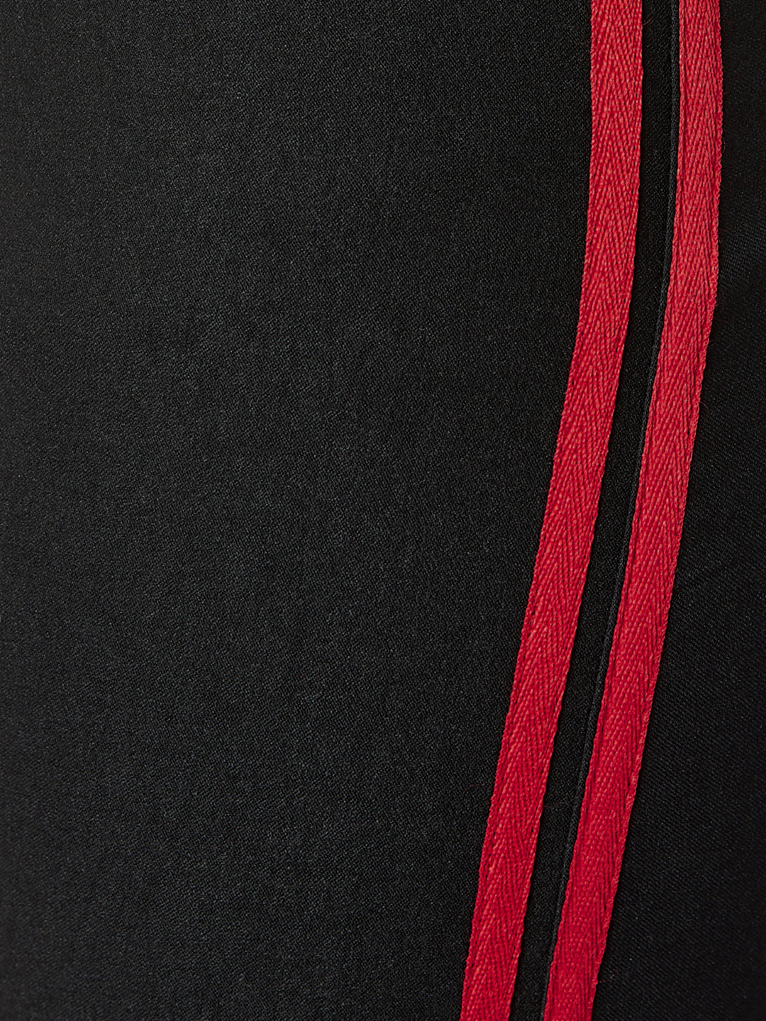 Women's Black Solid Slim Fit Knitted Regular Length Twill Tape Detailing High Waist Jeggings