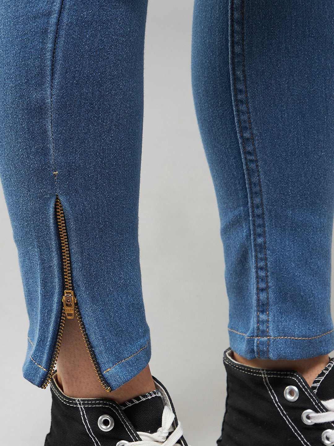 24/7 Comfort Mid-Blue Skinny-Fit High-Rise Cropped Denim Jeans for Women — Dolce Crudo