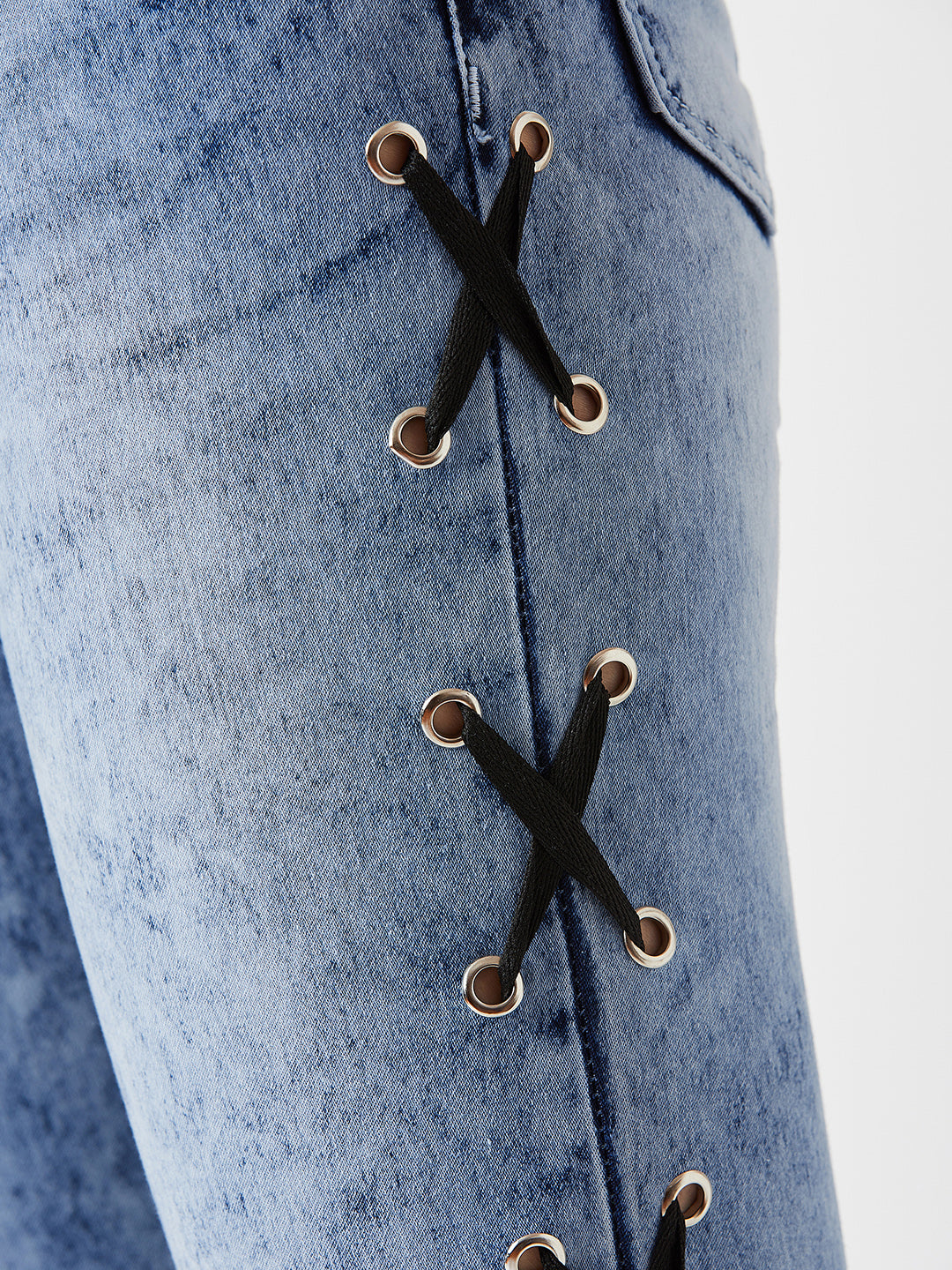 Women's Light Blue Slim-Fit High-Rise Twill tape and Eyelet detailing Stretchable Denim Jeans