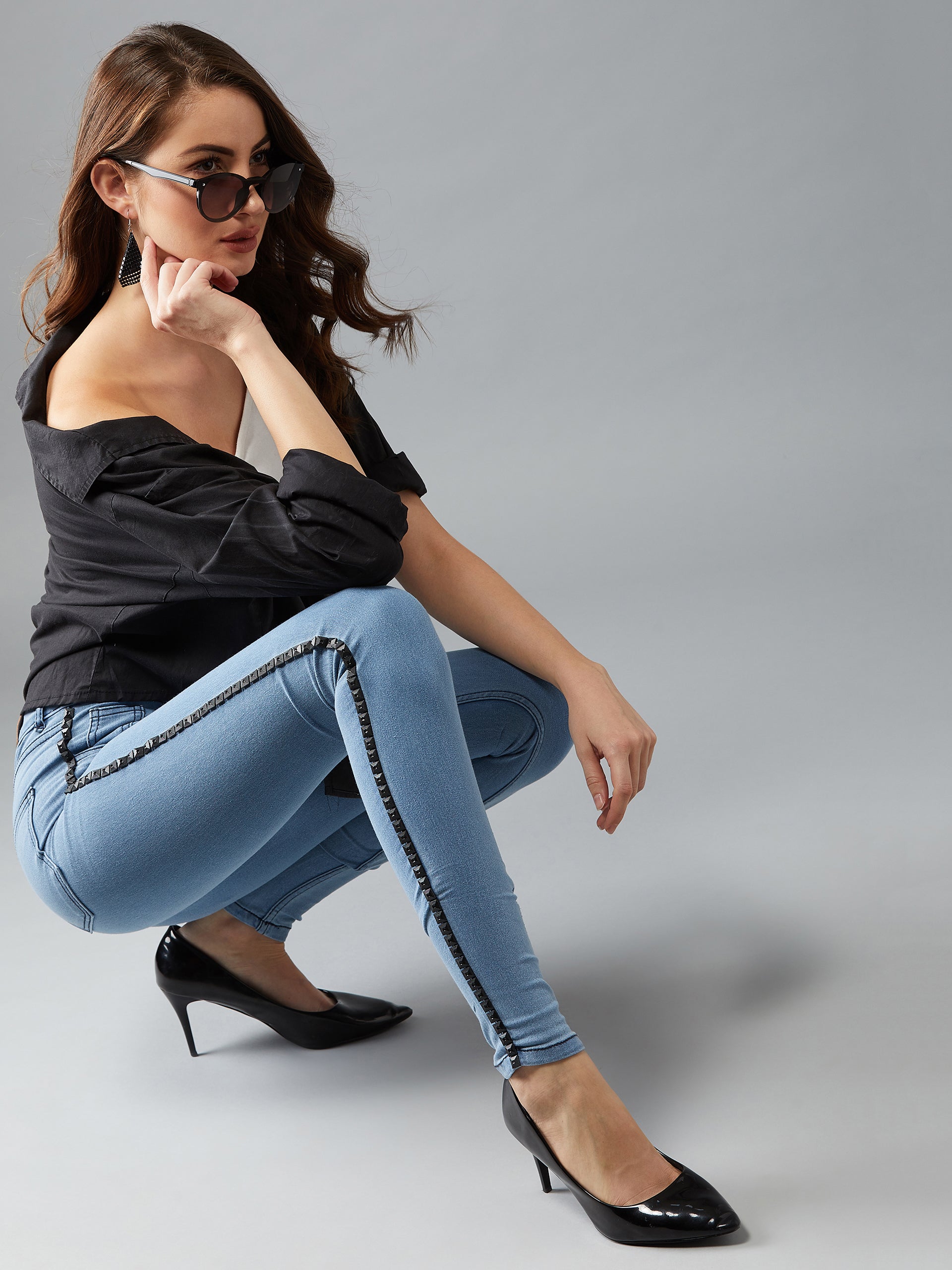 Women's Light Blue Skinny Mid-Rise Metal Tape Detailing Stretchable Denim Jeans