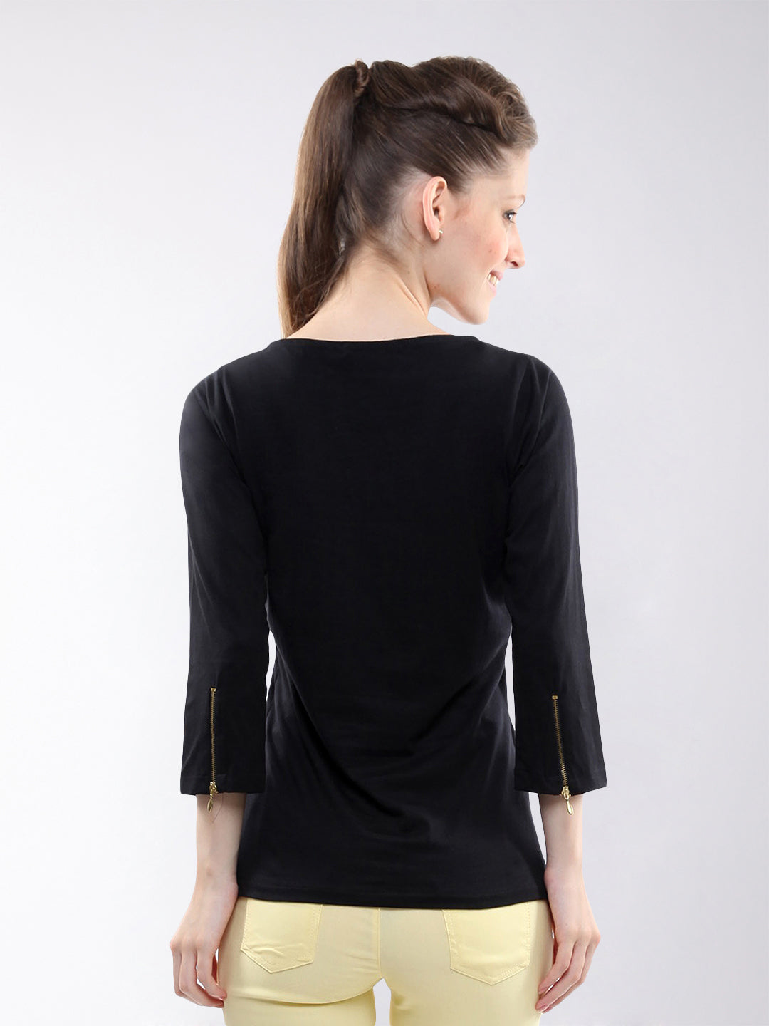 Women's Black Round Neck 3/4 Sleeves Solid Zippered Top