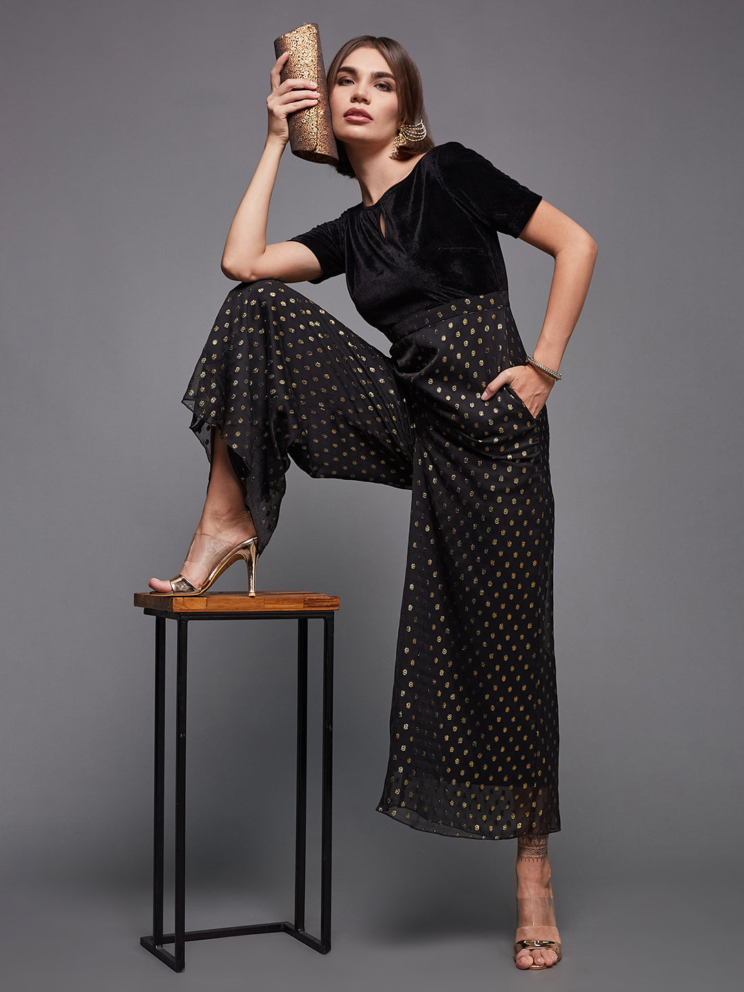 Women's Black Boat Neck Half Sleeve Wide-Leg Regular-Length Polyester Printed Jumpsuit