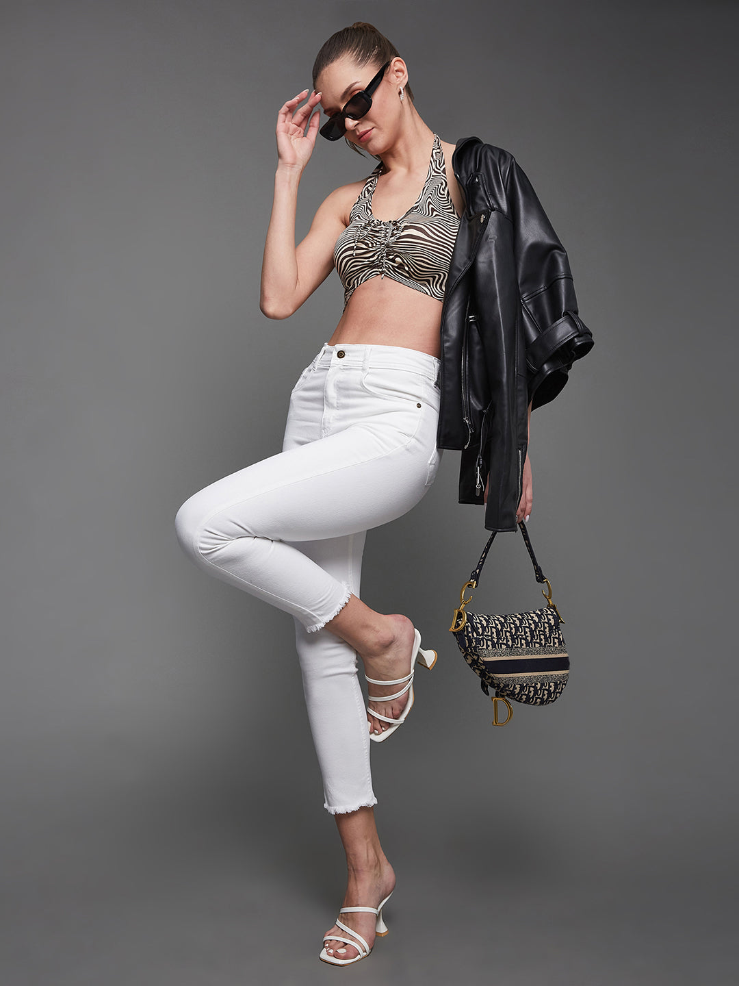 24/7 Comfort White Skinny High-Rise Cropped Stretchable Denim Jeans