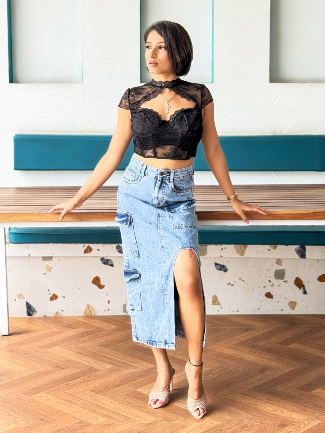 Women's Blue Straight-Fit High-Rise Non-stretchable Denim Midi Skirt