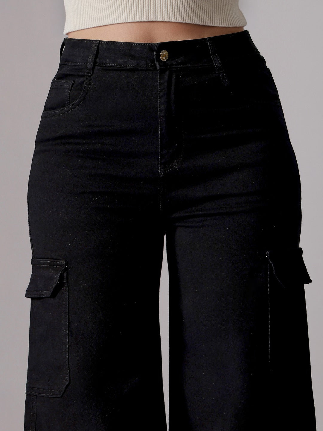 Black Wide Leg High Rise Patch Pocketed Regular Stretchable Denim Jeans for Women