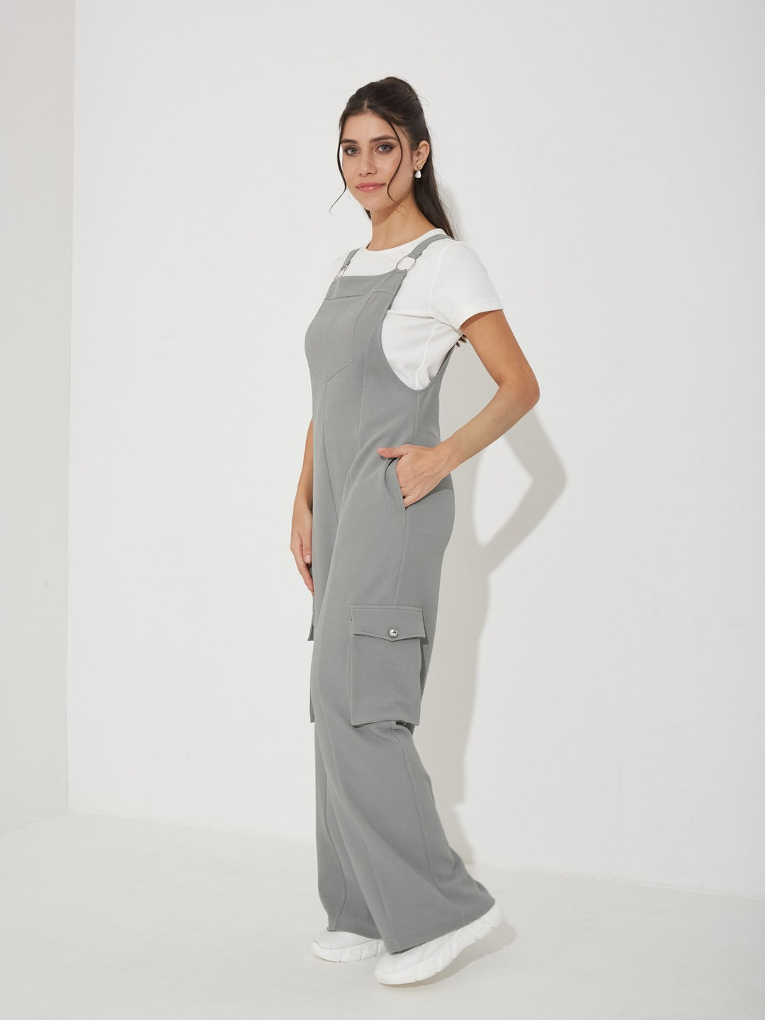 Grey Round Neck Half Sleeve Solid Regular Fit Polyester Dungaree Co-Ord Set for Women