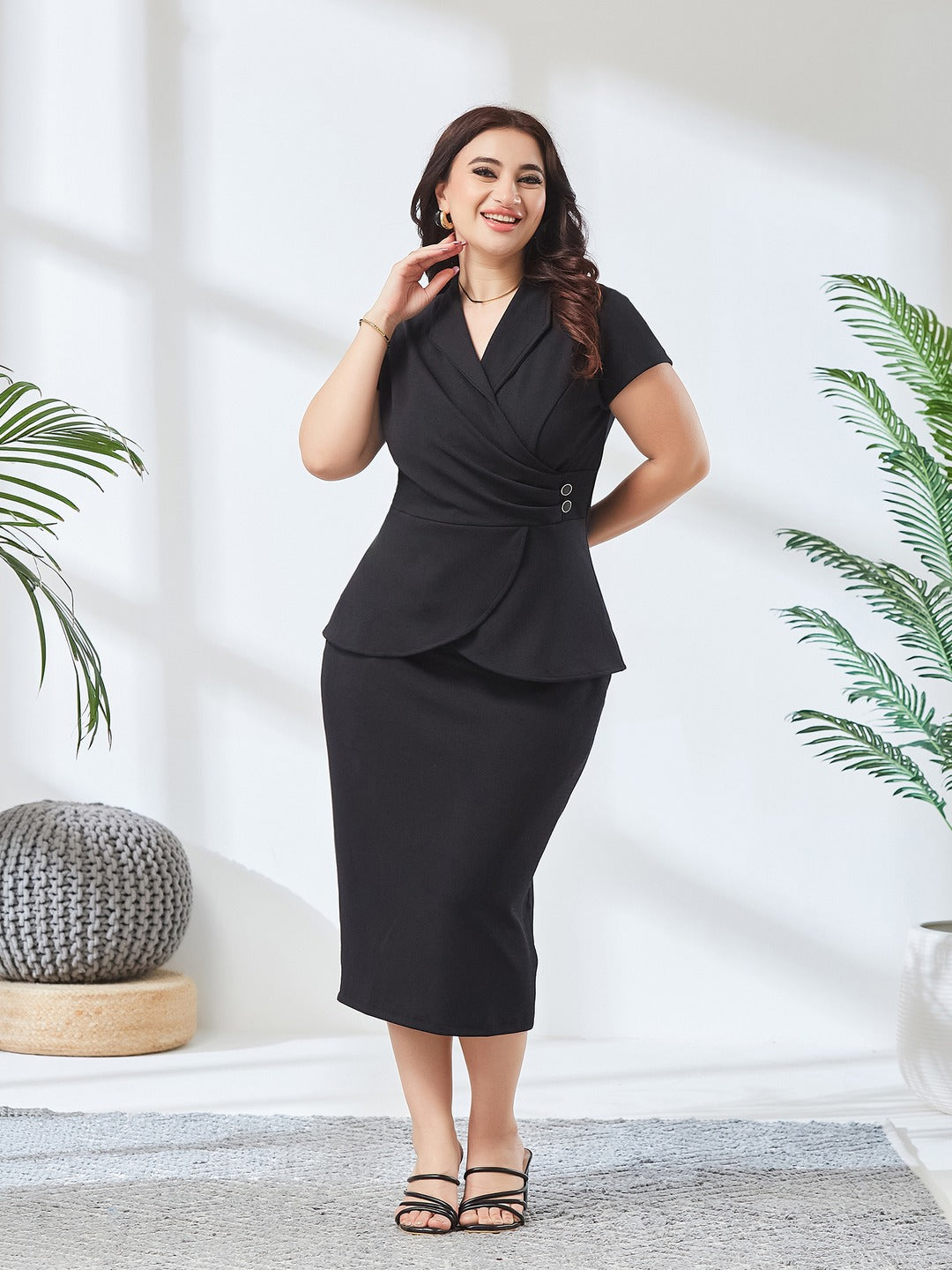 Black Collared Short Sleeve Solid Pleated Knee-Long Co-Ord Set for Women