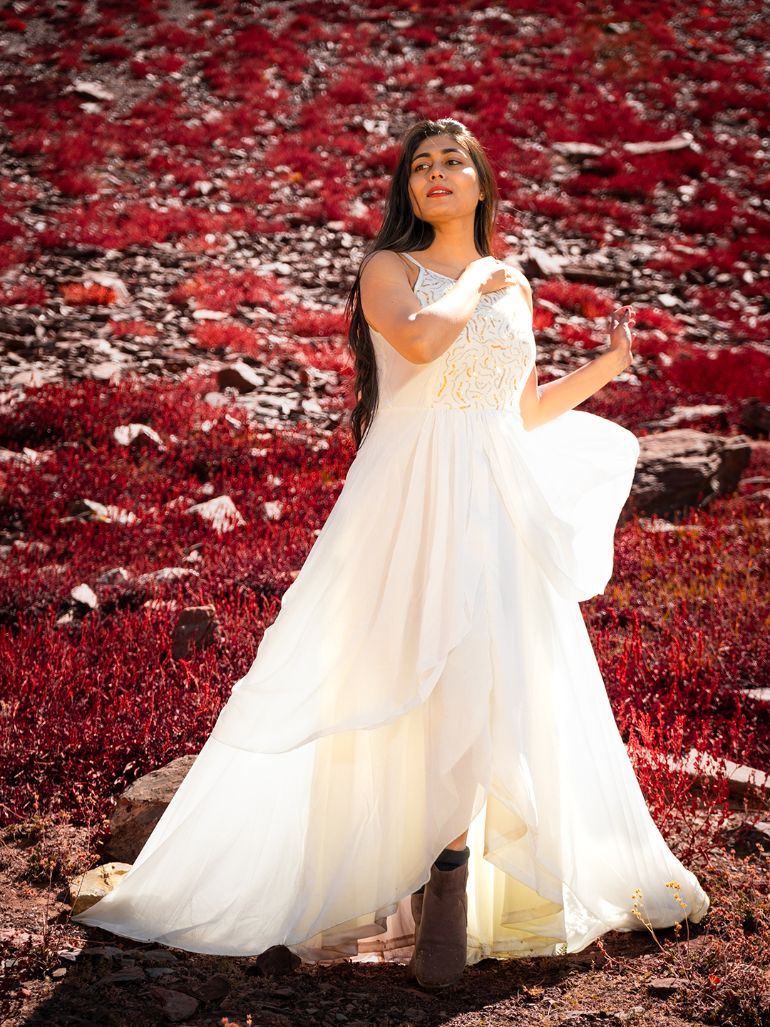 Off White Sleeveless Abstract Sequinned Layered Gown