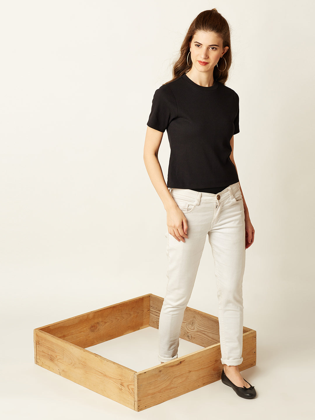 Women's Black Round Neck Short Sleeves Solid Ribbed Top