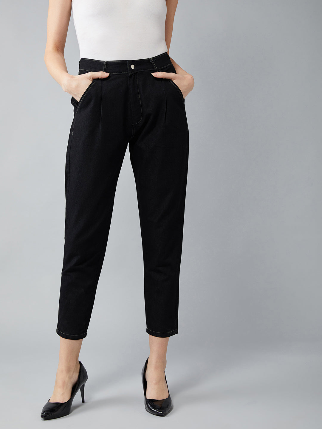 Women's Black Regular High-Rise Clean-Look Cropped Denim Pant