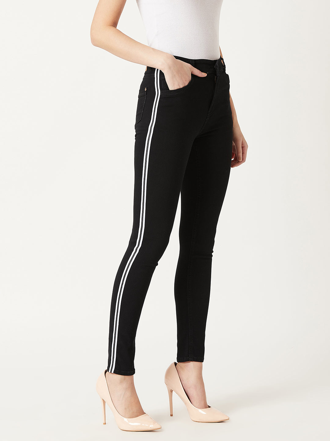 Women's Black Slim-Fit Mid-Rise Twill Tape Detailing Clean-Look Acid Wash Crop Length Stretchable Denim Jeans