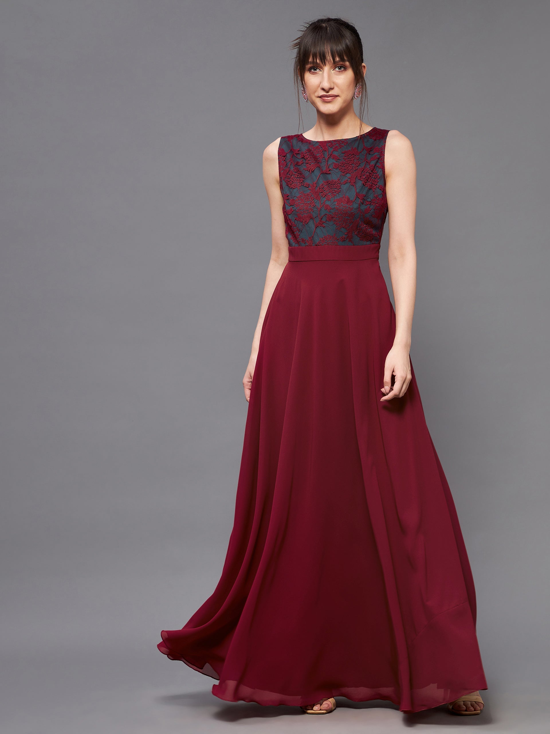 Women's Maroon & Teal Boat Neck Sleeveless Self Design Lace Overlaid Maxi Dress