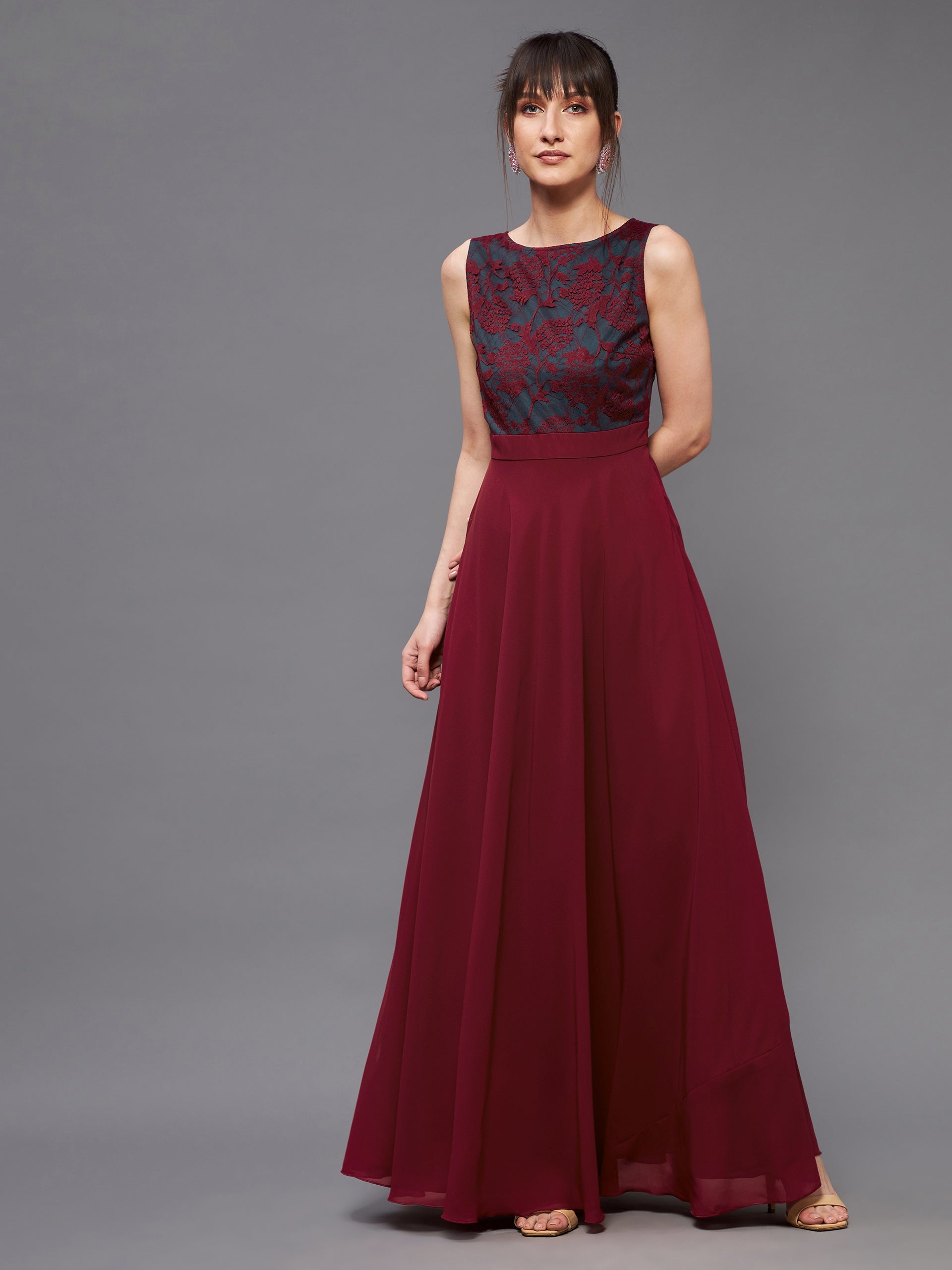 Women's Maroon & Teal Boat Neck Sleeveless Self Design Lace Overlaid Maxi Dress