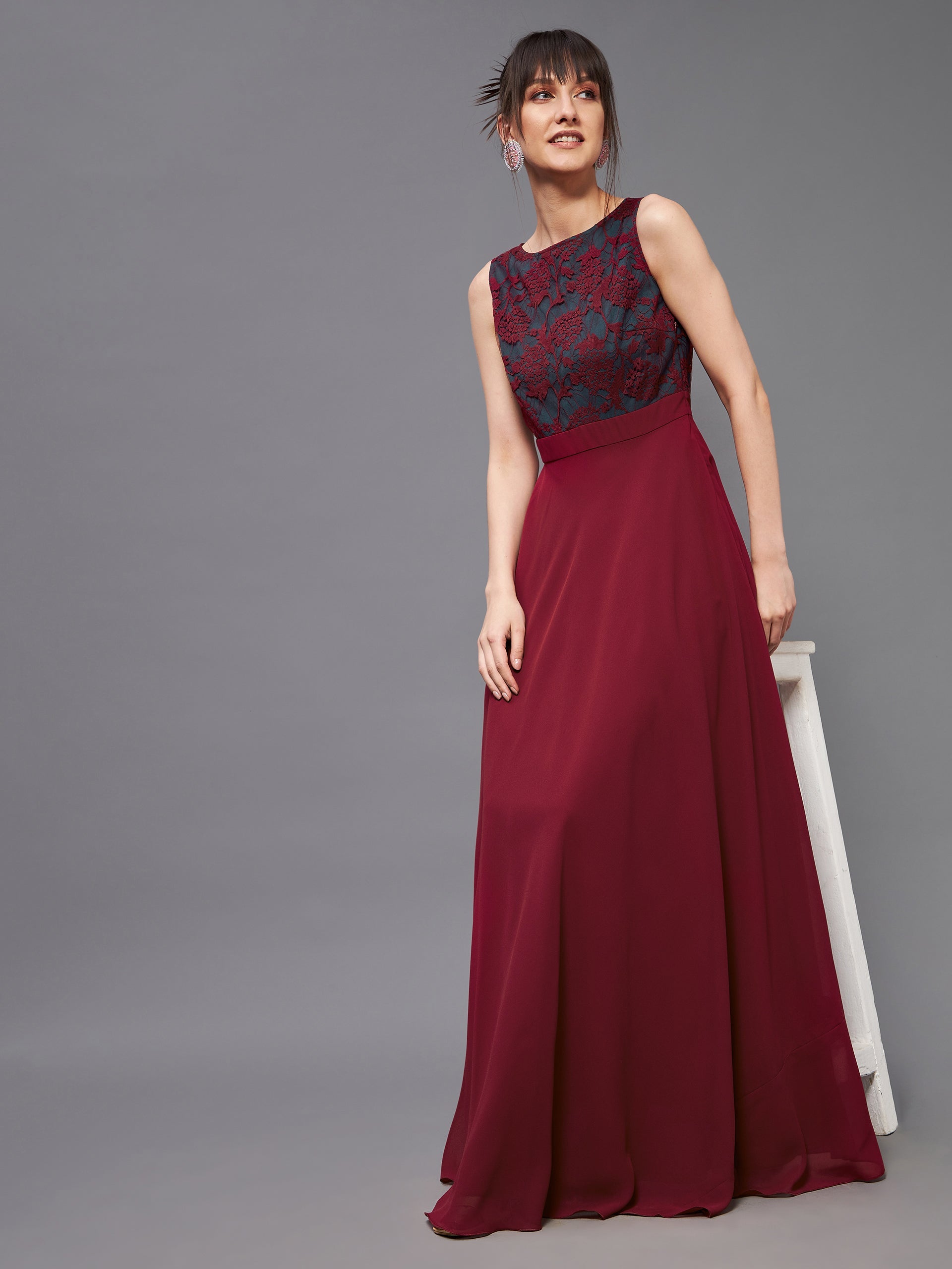 Women's Maroon & Teal Boat Neck Sleeveless Self Design Lace Overlaid Maxi Dress