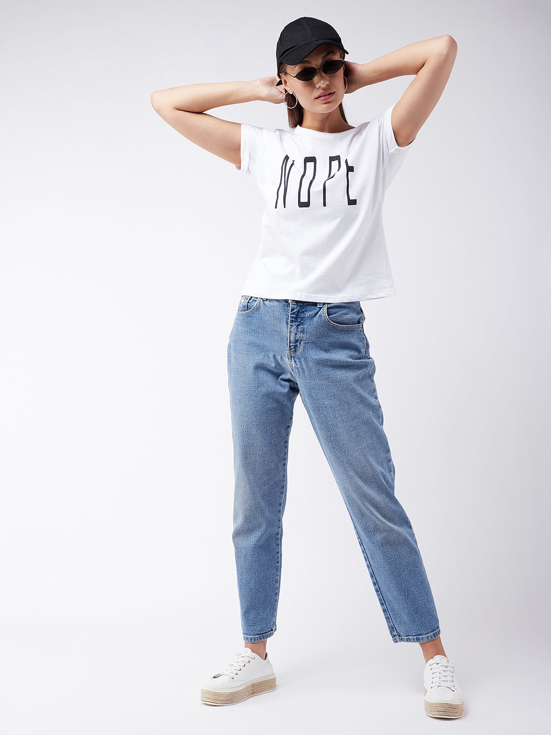 Women's White Round Neck Continuous Short Sleeve Solid Graphic Print T-Shirt