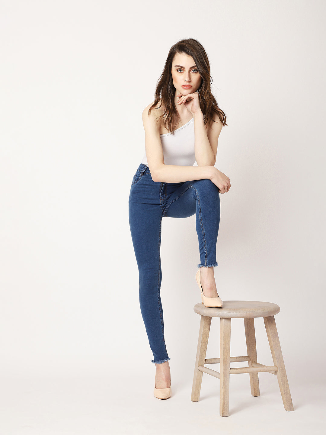 Women's Blue Skinny High-Rise Clean-Look Fringe And Side Zipper Detailing Cropped Denim Jeans