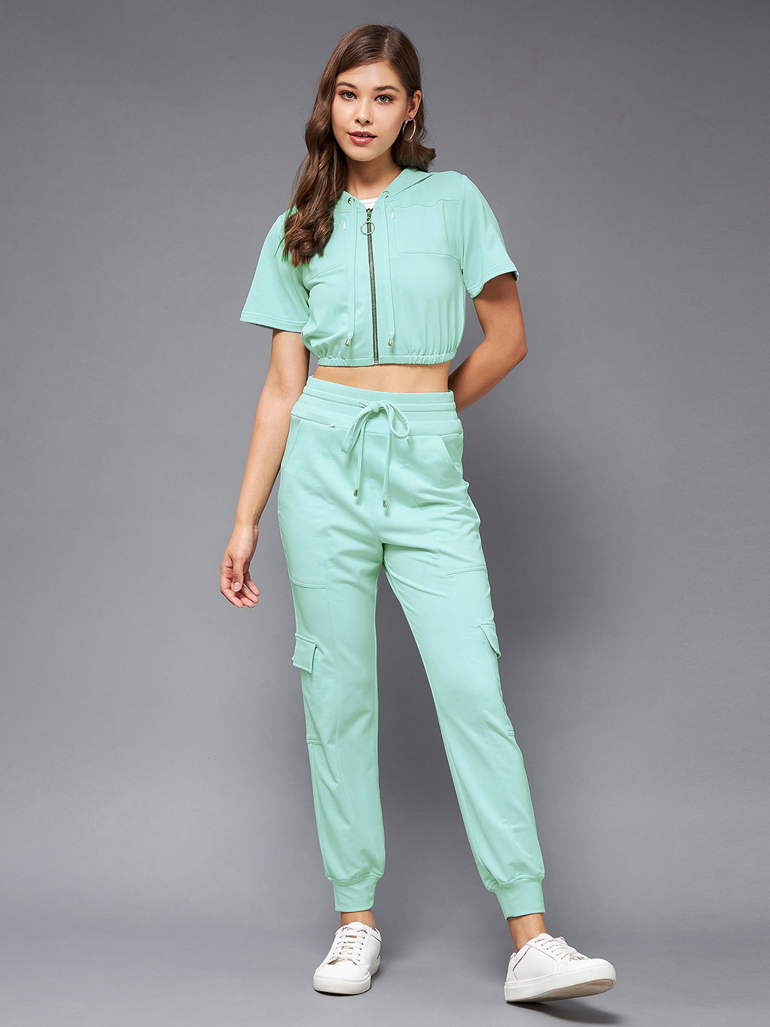 Women's Mint Round Short Polyester Solid Crop Regular Co-ord Set