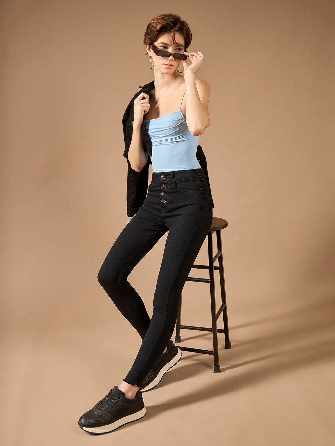 Women's Black Skinny High-Rise Clean-Look Cropped Fringed Hemline Solid Stretchable Denim Jeans