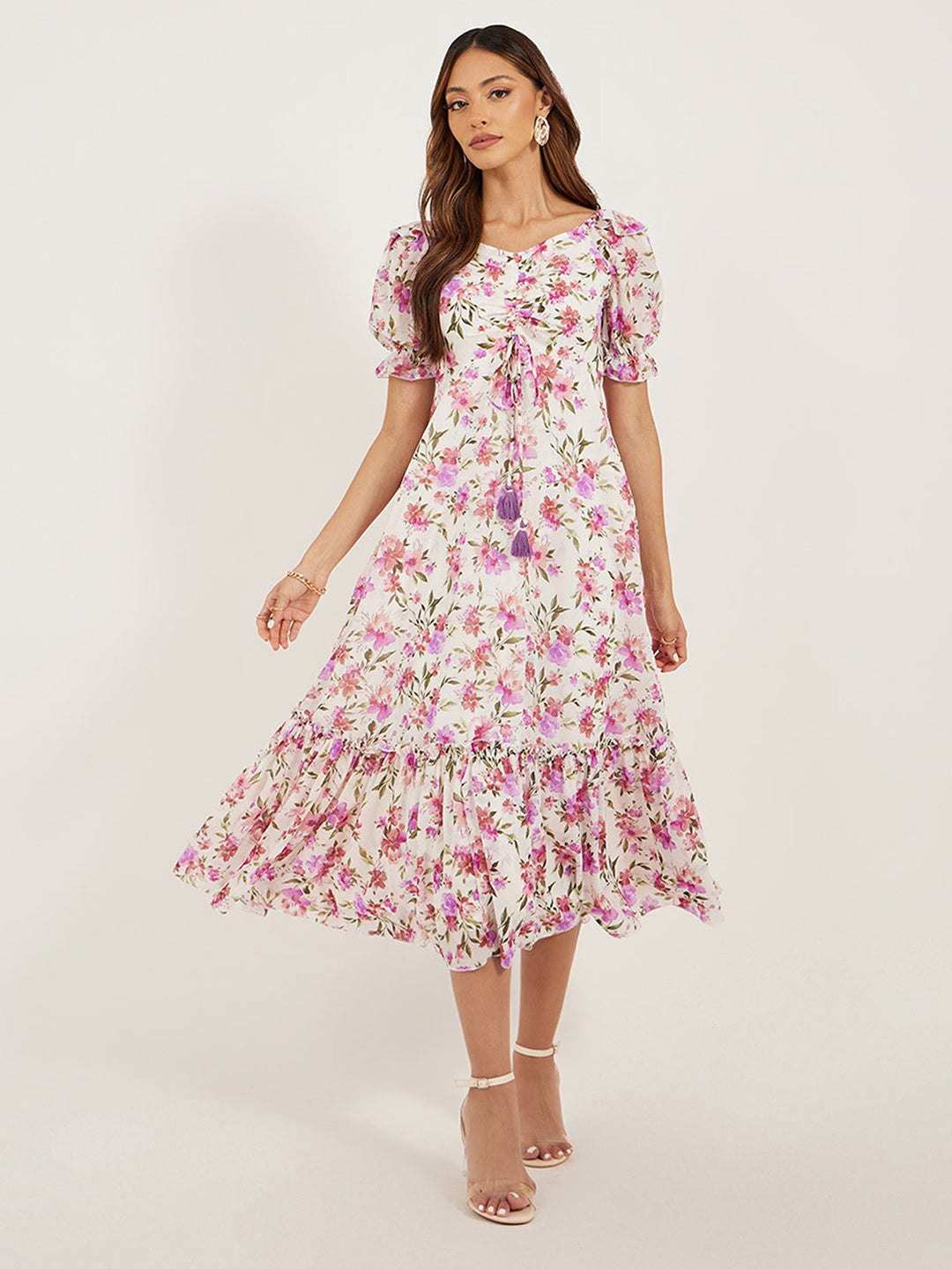 Women's Multicolored Base White Floral Sweet-heart Neck Puffed Sleeves Ruching/Tiered Georgette Maxi Dress