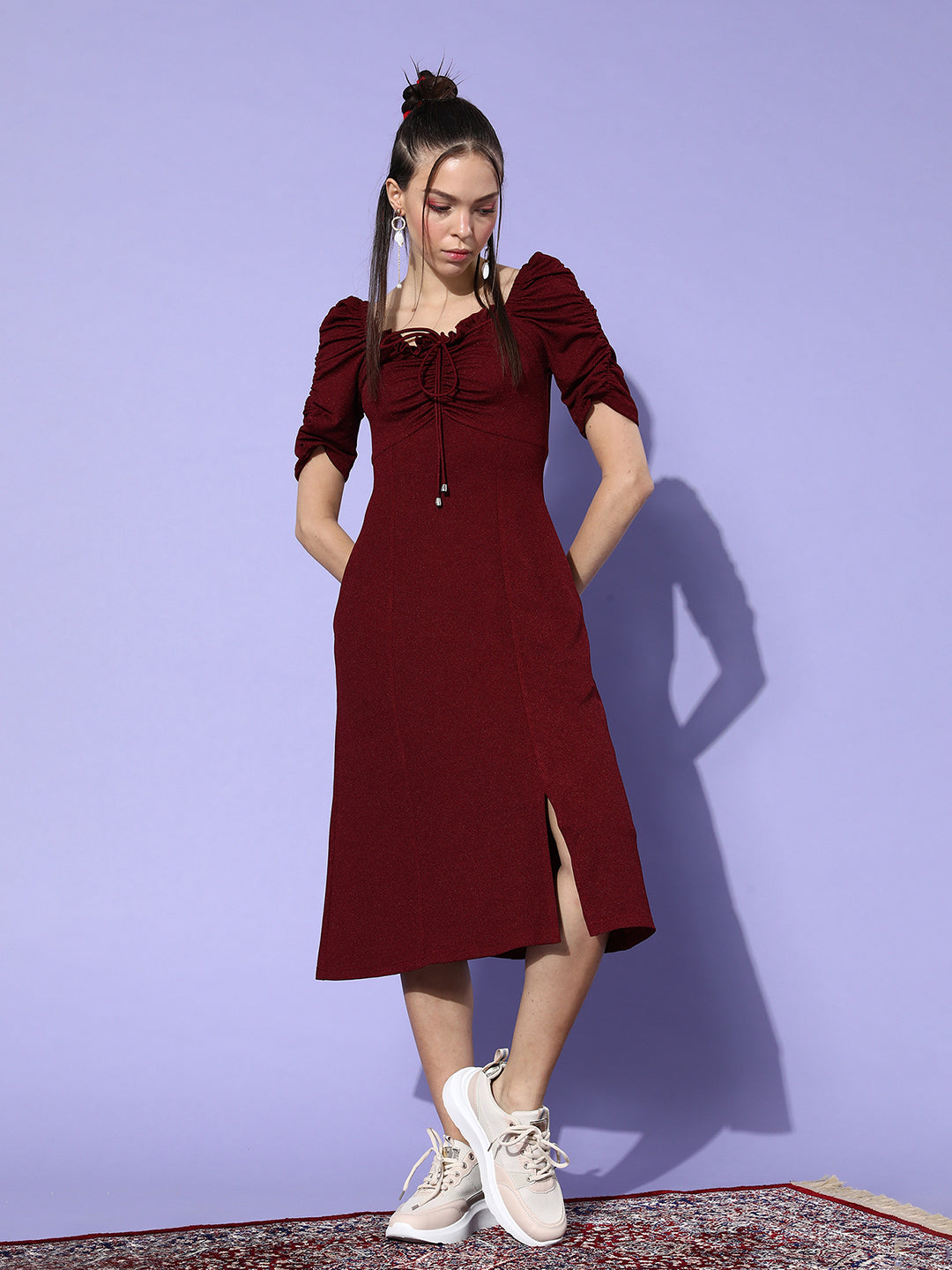 Crease Ease Women's Maroon Sweetheart Gathered Solid Ruching Midi Dress