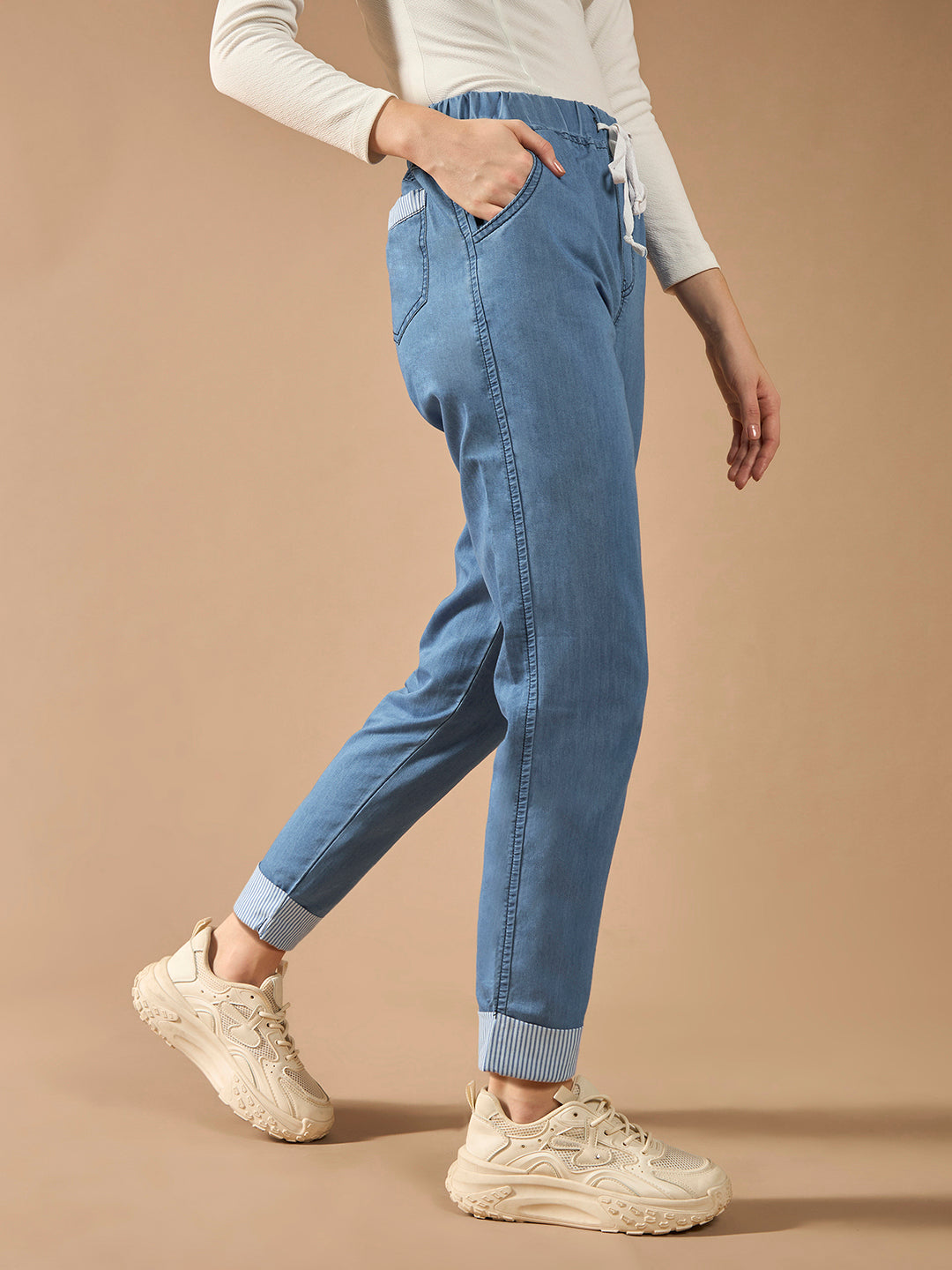 Women's Blue High-Rise Clean-Look Solid Cropped Striped Detailing Denim Joggers