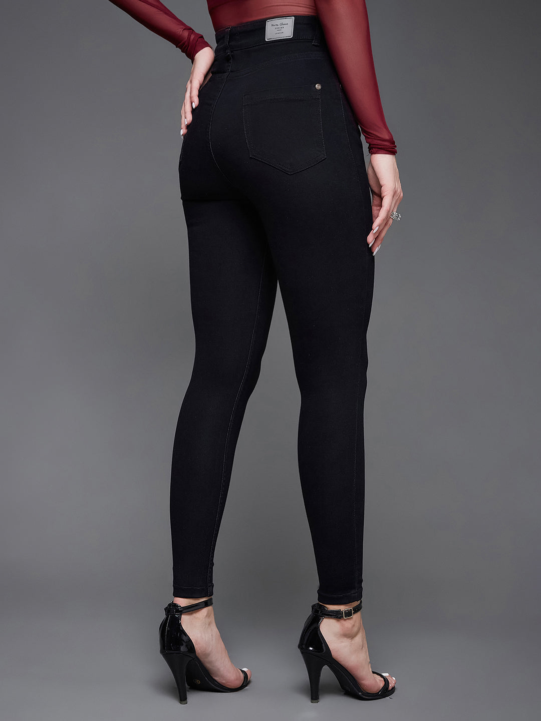 Women's Black Skinny Fit High Rise Stretchable Denim Jeans