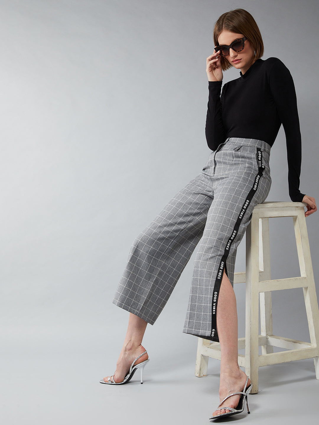 Women's Grey & White Regular Fit Checkered Flared Trouser
