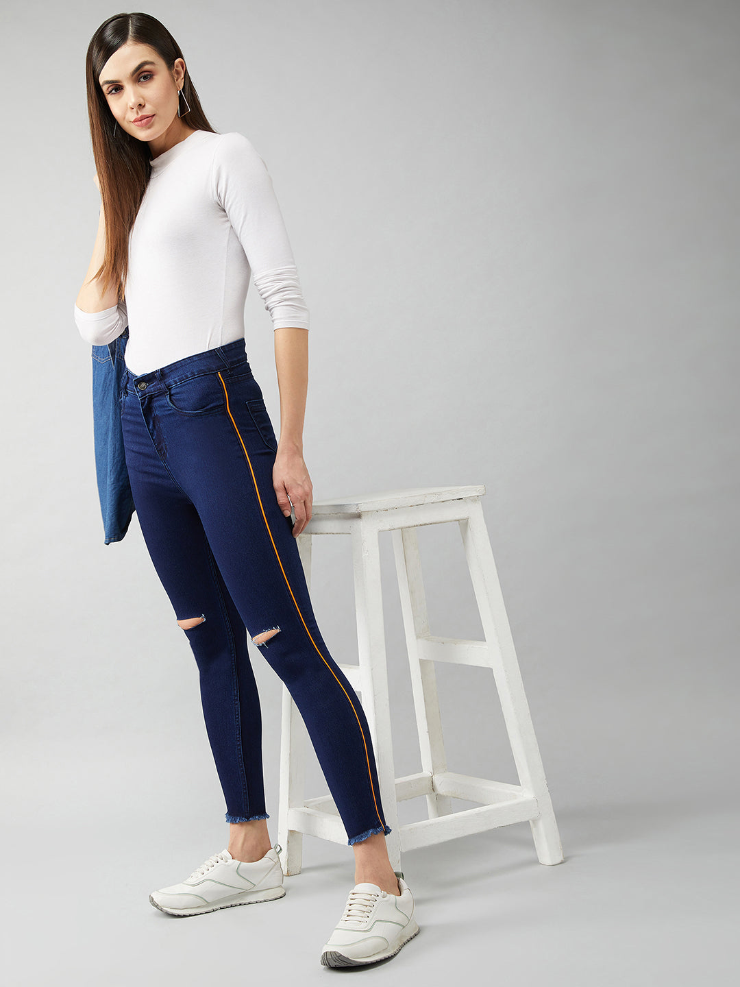 Women's Navy Blue Skinny Fit High Rise Cropped Denim Stretchable Jeans