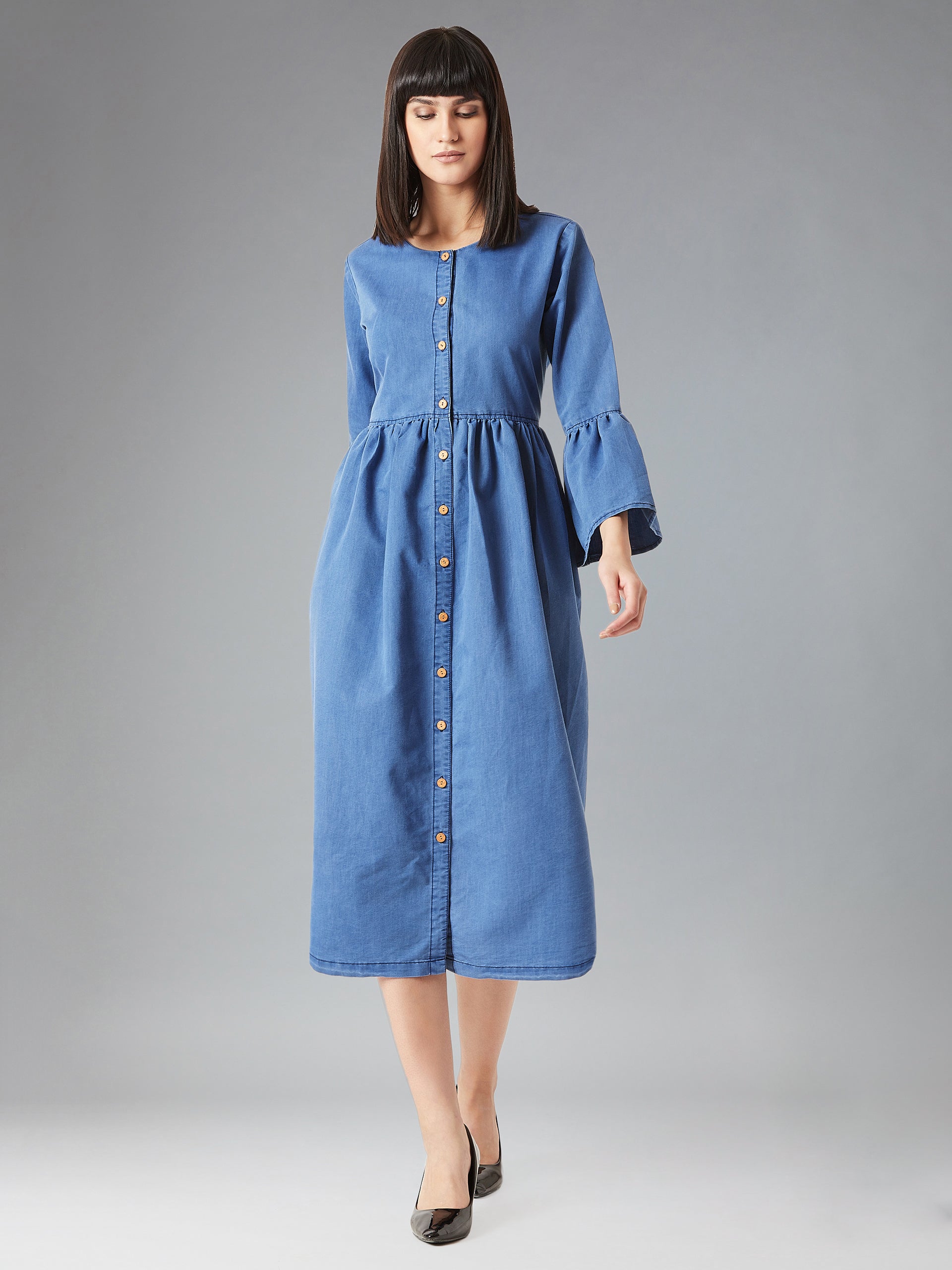 Women's Blue Round Neck Ruffled Full Sleeve Denim Solid Buttoned Midi Dress