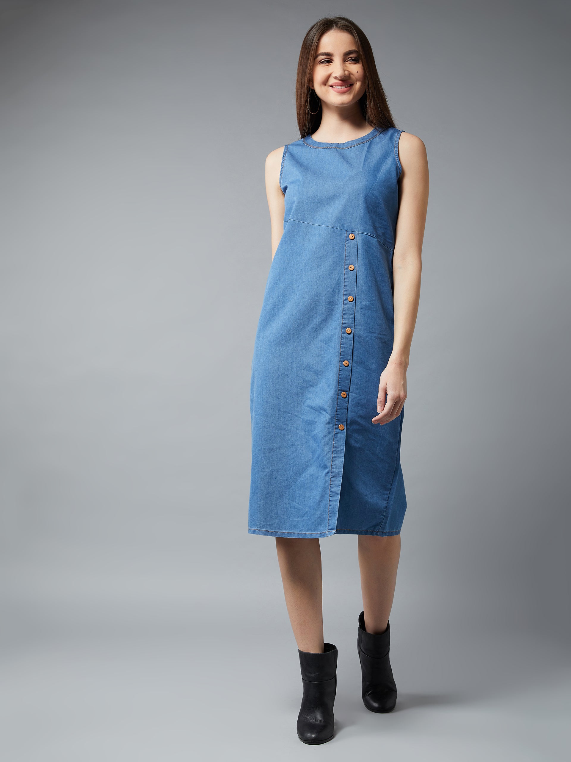 Women's Blue Round Neck Sleeveless Cotton Solid Front Slit Buttoned Cut-Out Midi Denim Dress