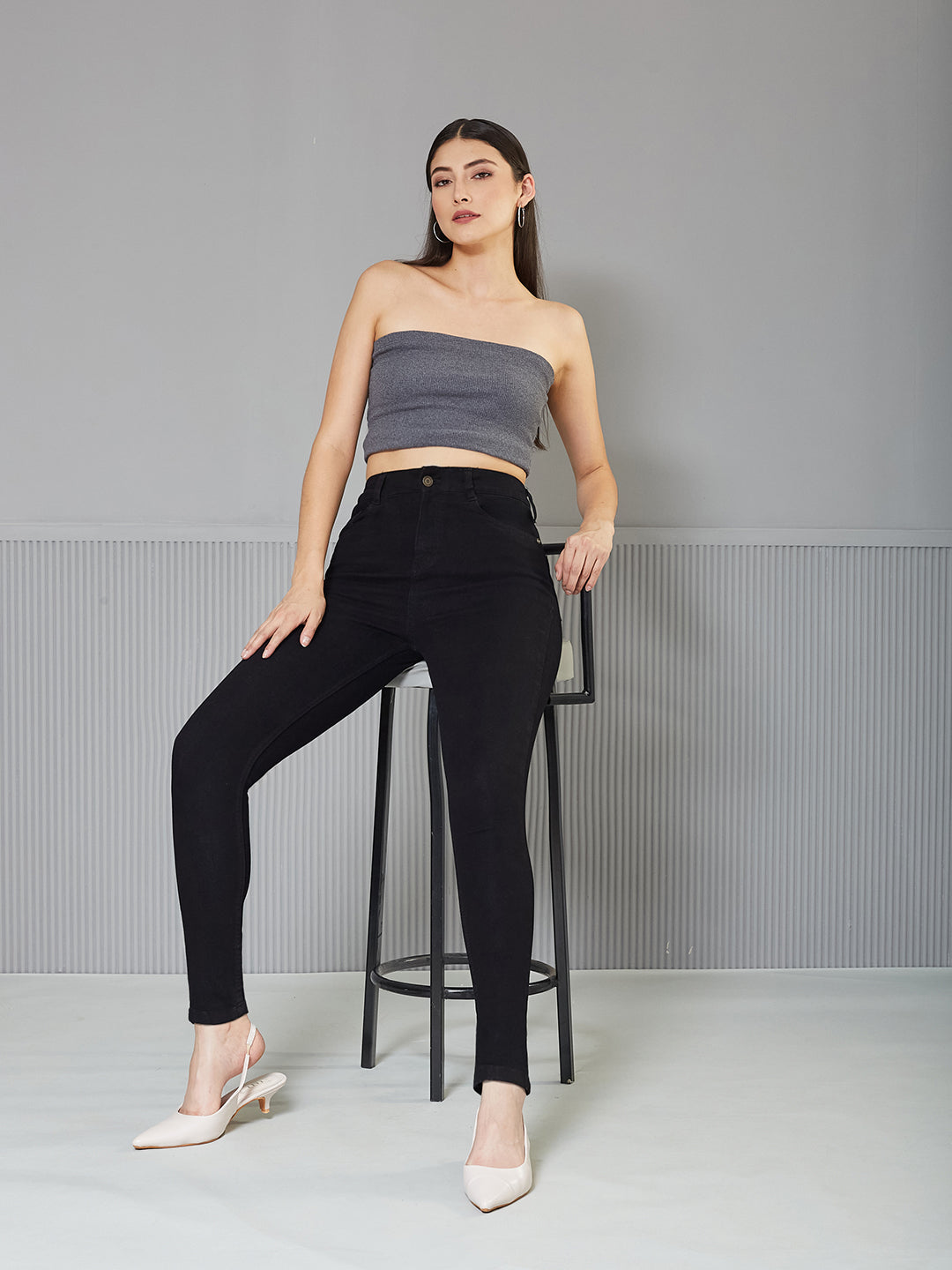 Black Skinny-Fit High-Rise Stretchable Denim Jeans for Women