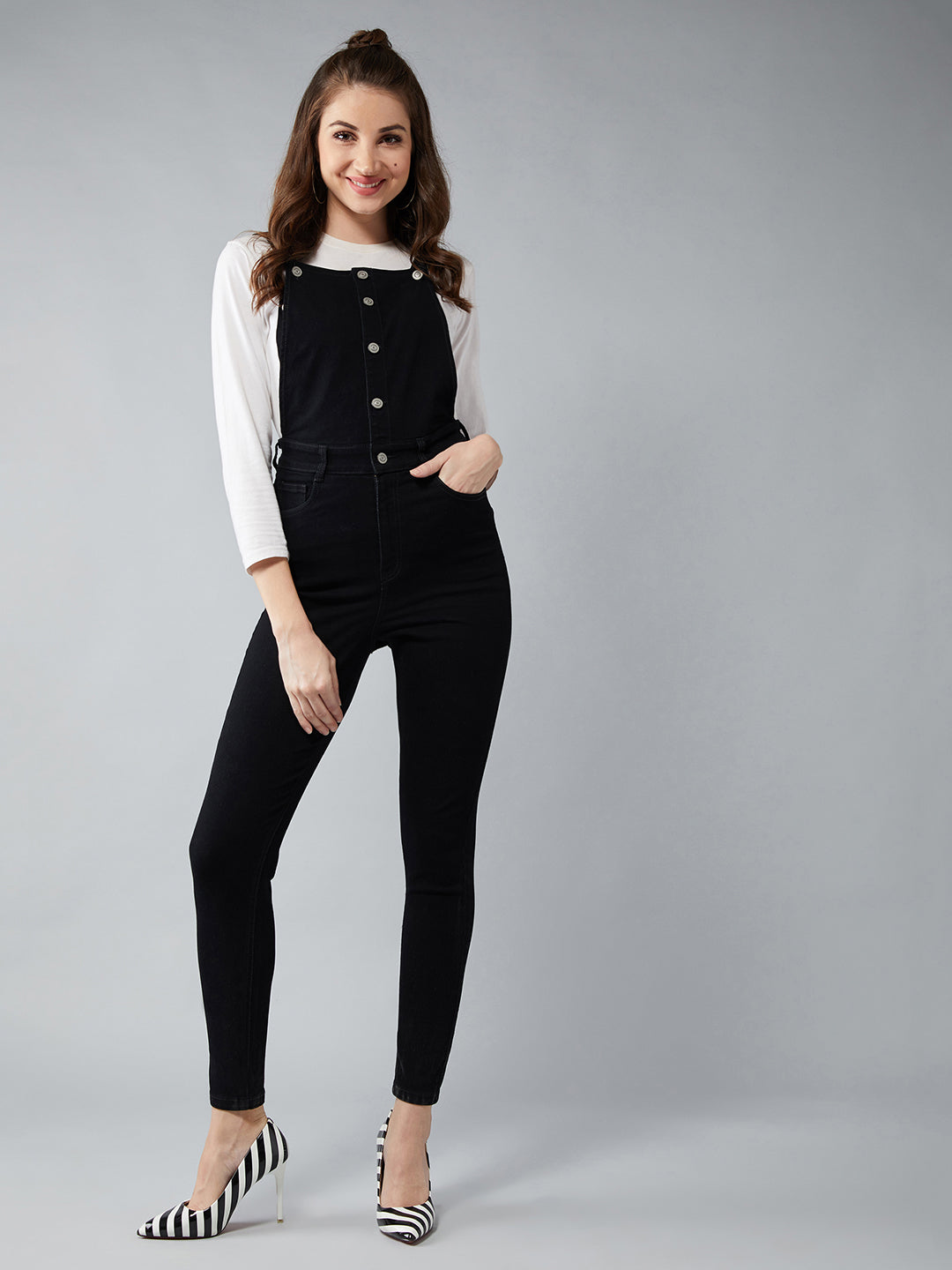 Women's Black Skinny High Rise Clean Look Regular Stretchable Denim Dungaree