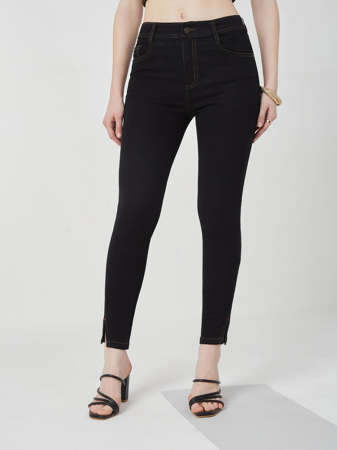 Black Skinny high-rise Side Slit Solid Ankle Length Stretchable Denim Jeans for Women