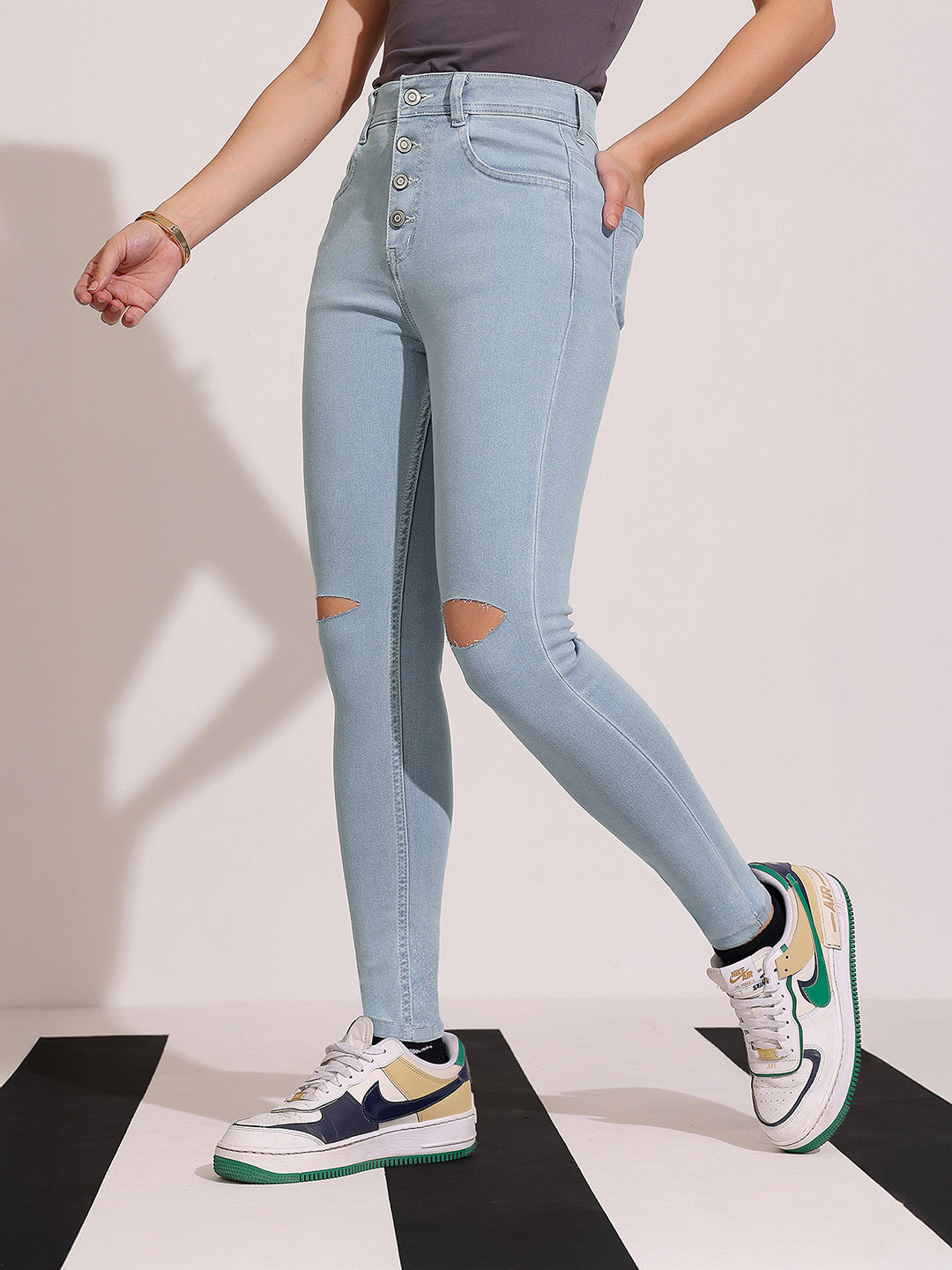 Women's Light Blue Skinny High-Rise Distressed Regular Denim Jeans