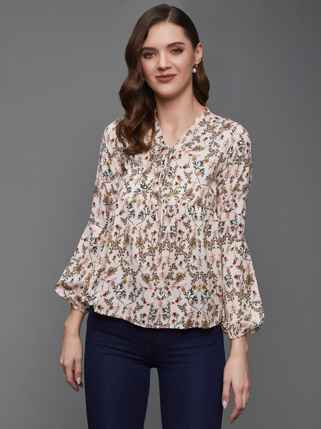 Women's Multicolored-Base-Peach V-Neck Full Sleeve Printed Blouson RegularTop