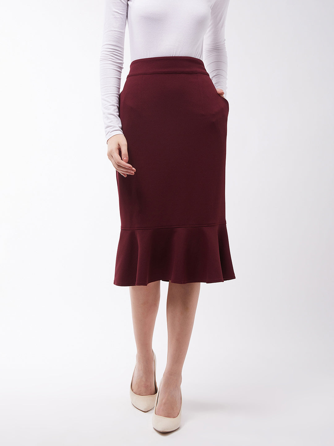 Crease Ease Women's Red Solid Polyester Slim Fit Knee-Long Length Skirt