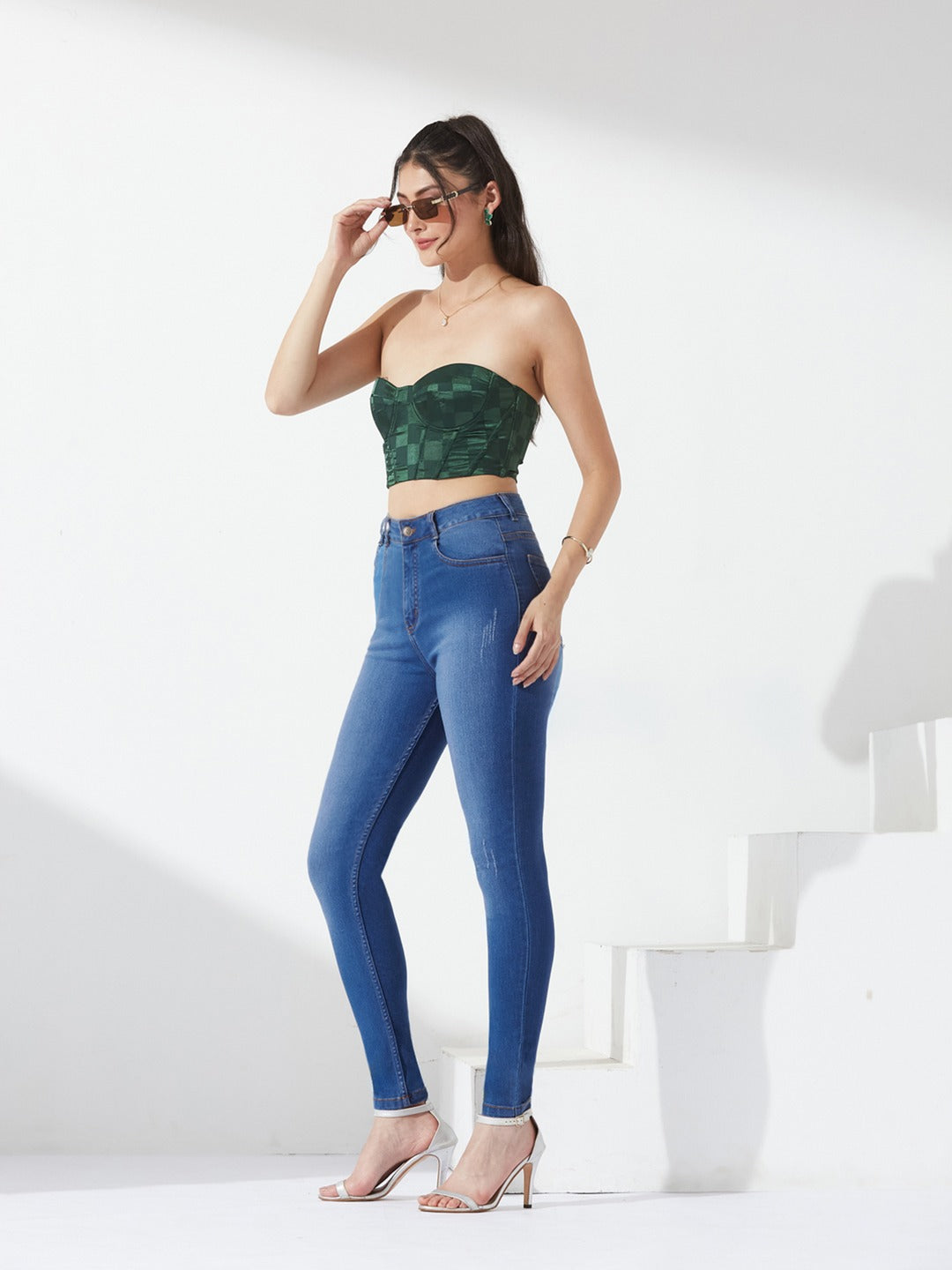 Blue Skinny-Fit High-Rise Mildly Distressed Stretchable Denim Jeans for Women