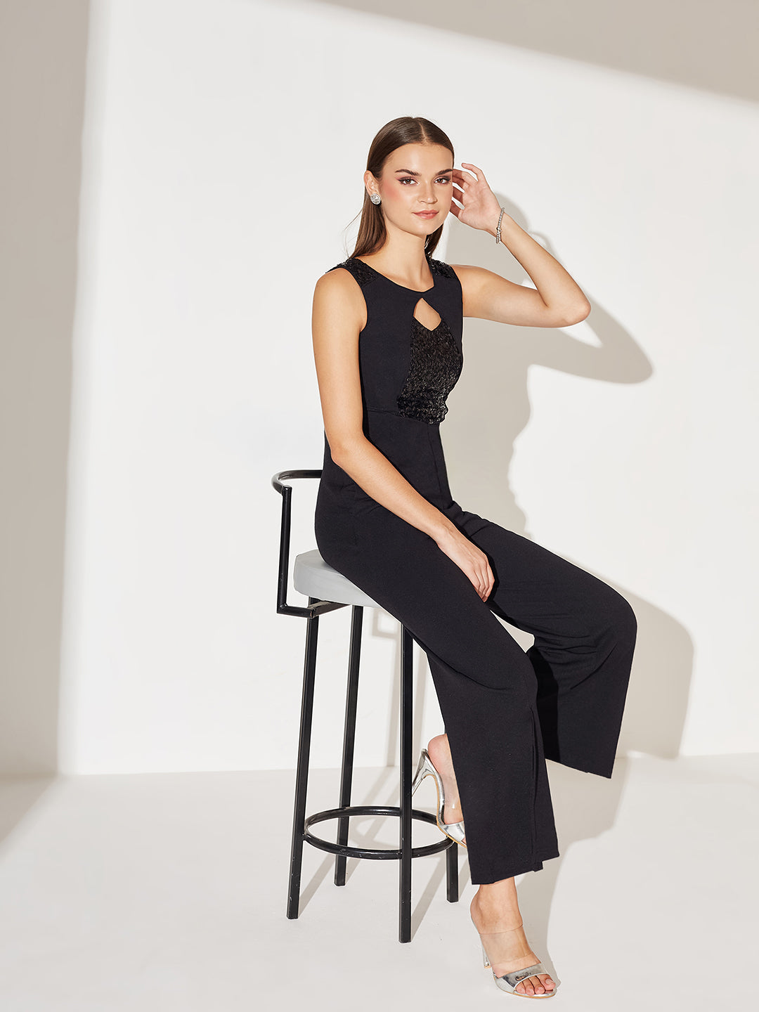 Women's Black Embellished Sweet-heart neck Sleeveless Side Pocketed Polyester Panelled Regular Jumpsuit
