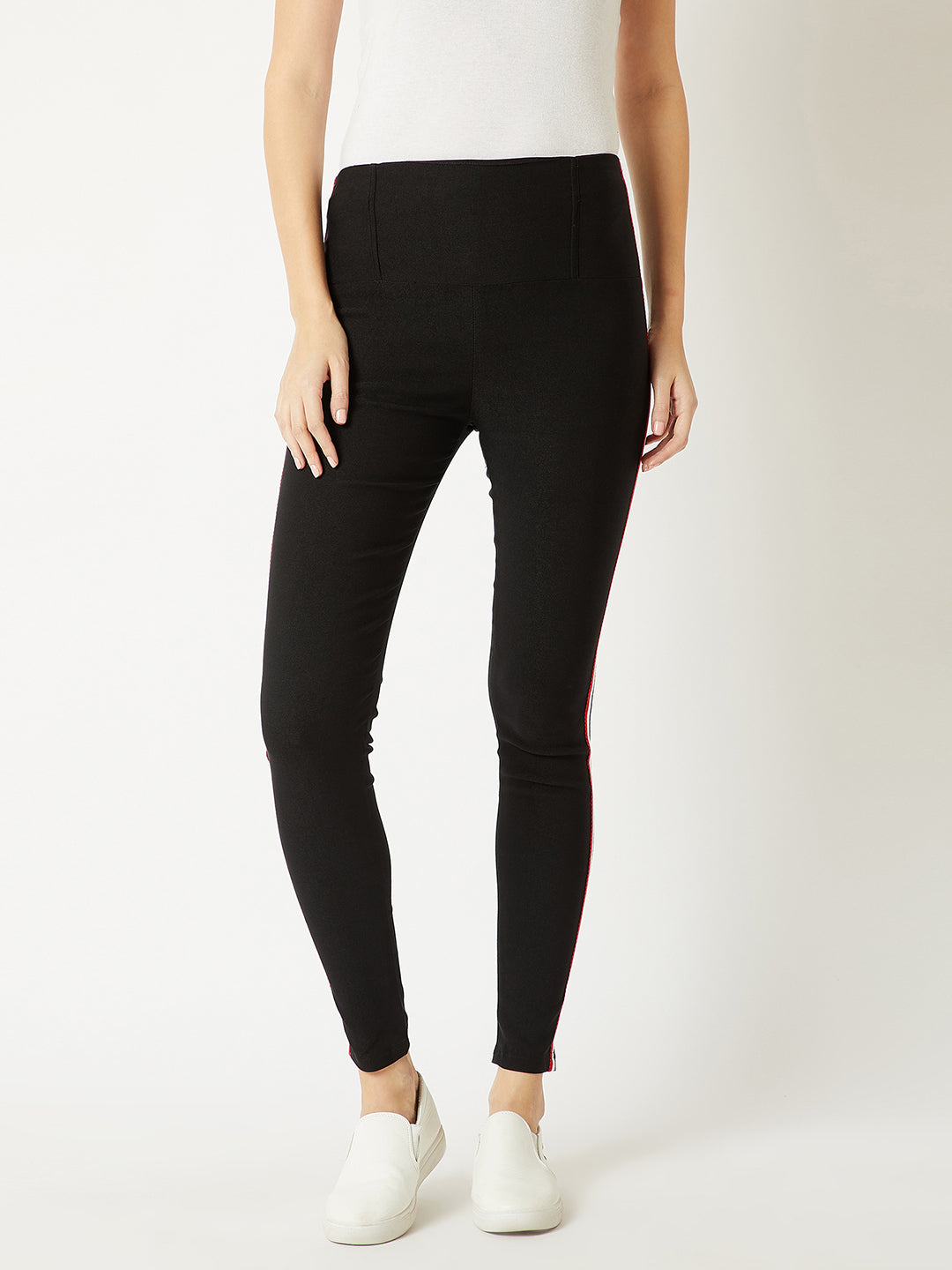 Women's Black Solid Skinny Regular Length Twill Tape Detailing Jeggings