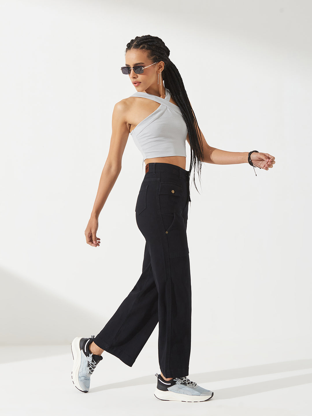 Black flared High-Rise Regular Stretchable Denim Jeans For Women