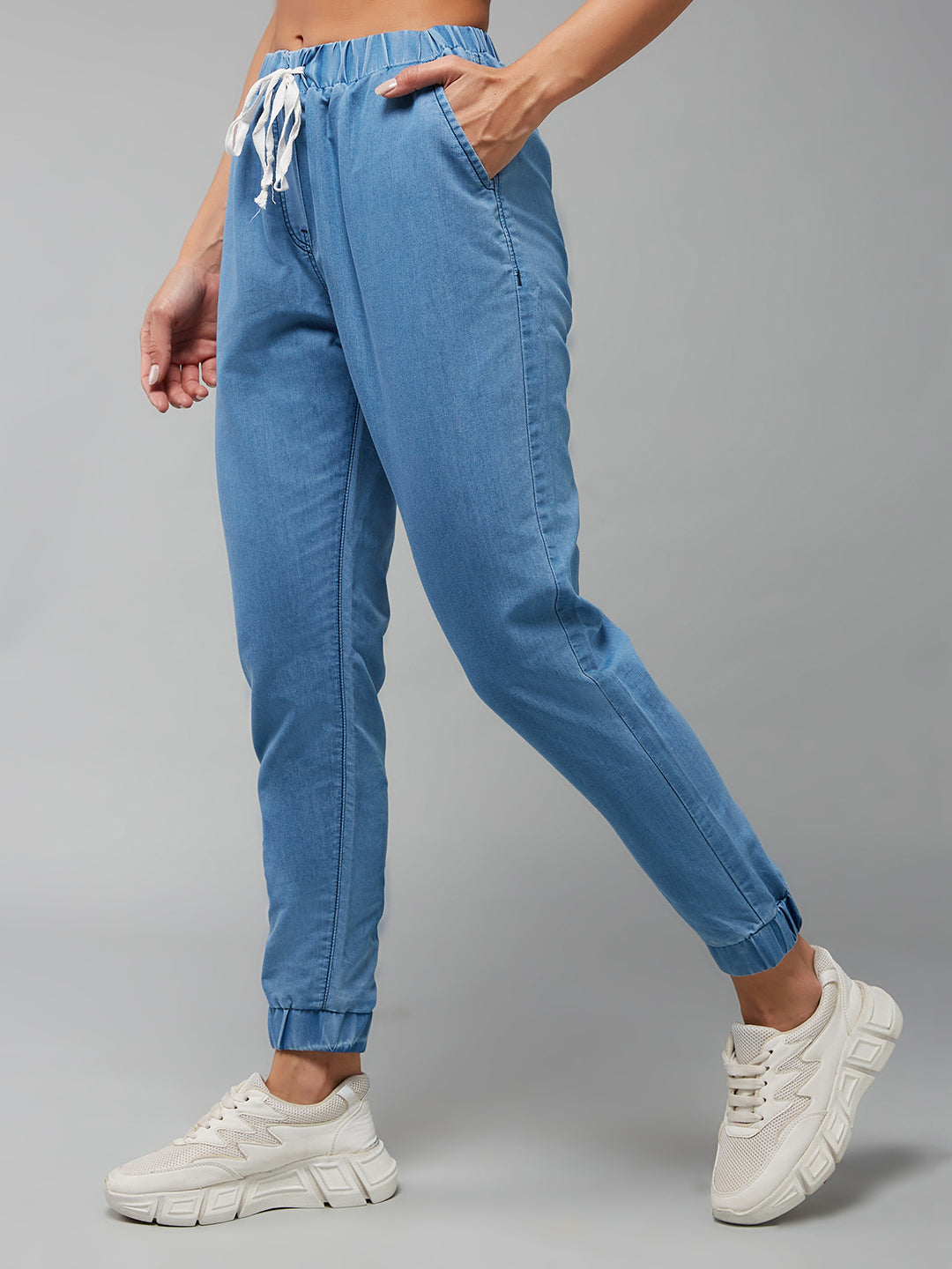 Women's Blue Regular Fit Mid Rise Regular Length Non-Stretchable Denim Joggers