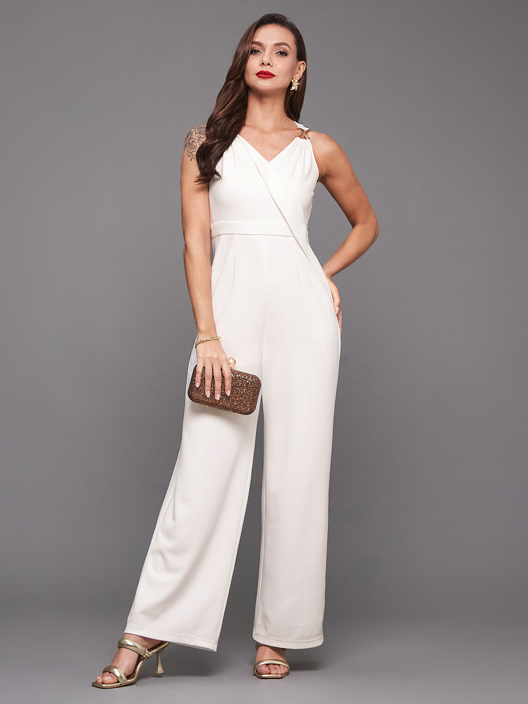 Crease Ease Women's Off-White V-Neck Sleeveless Solid Wrap Polyester Jumpsuit