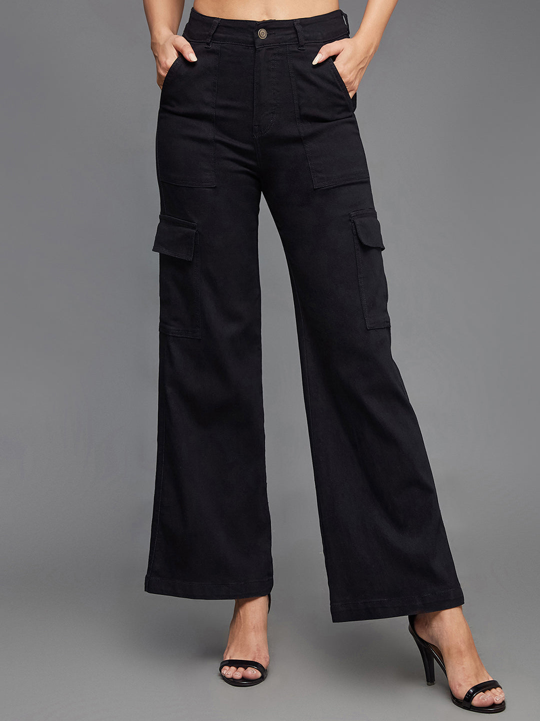 Women's Black Wide-Leg High-Rise Clean-Look Regular-Length Stretchable Denim Cargo Jeans