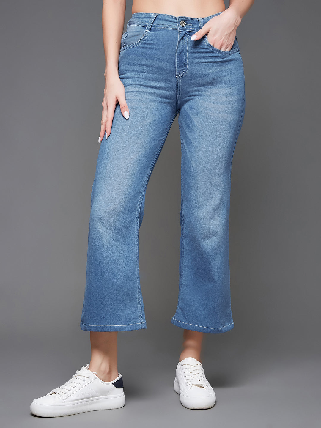 24/7 Comfort Women's Light Blue Relaxed Mid Rise Stretchable Denim Jeans