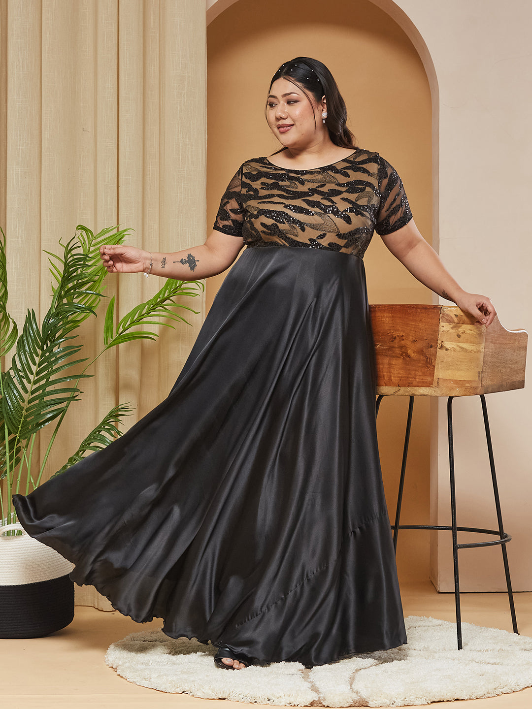 Black Boat-Neck Short-Sleeve Abstract Fit & Flare Satin Maxi Dress for Women